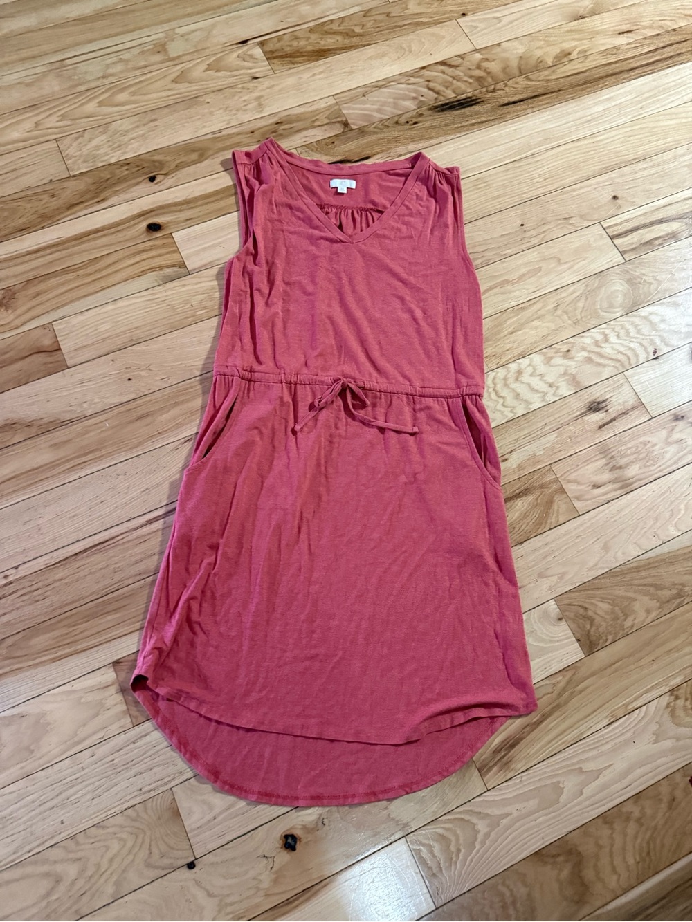 C&C California Coral Sleeveless V-Neck Drawstring Casual Dress